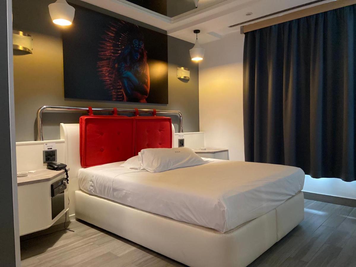 Zouk Hotel (Adults Only) Алькала-де-Енарес Екстер'єр фото