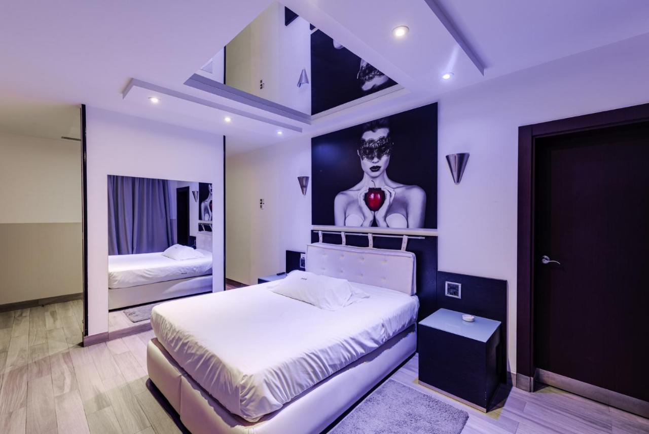 Zouk Hotel (Adults Only) Алькала-де-Енарес Екстер'єр фото