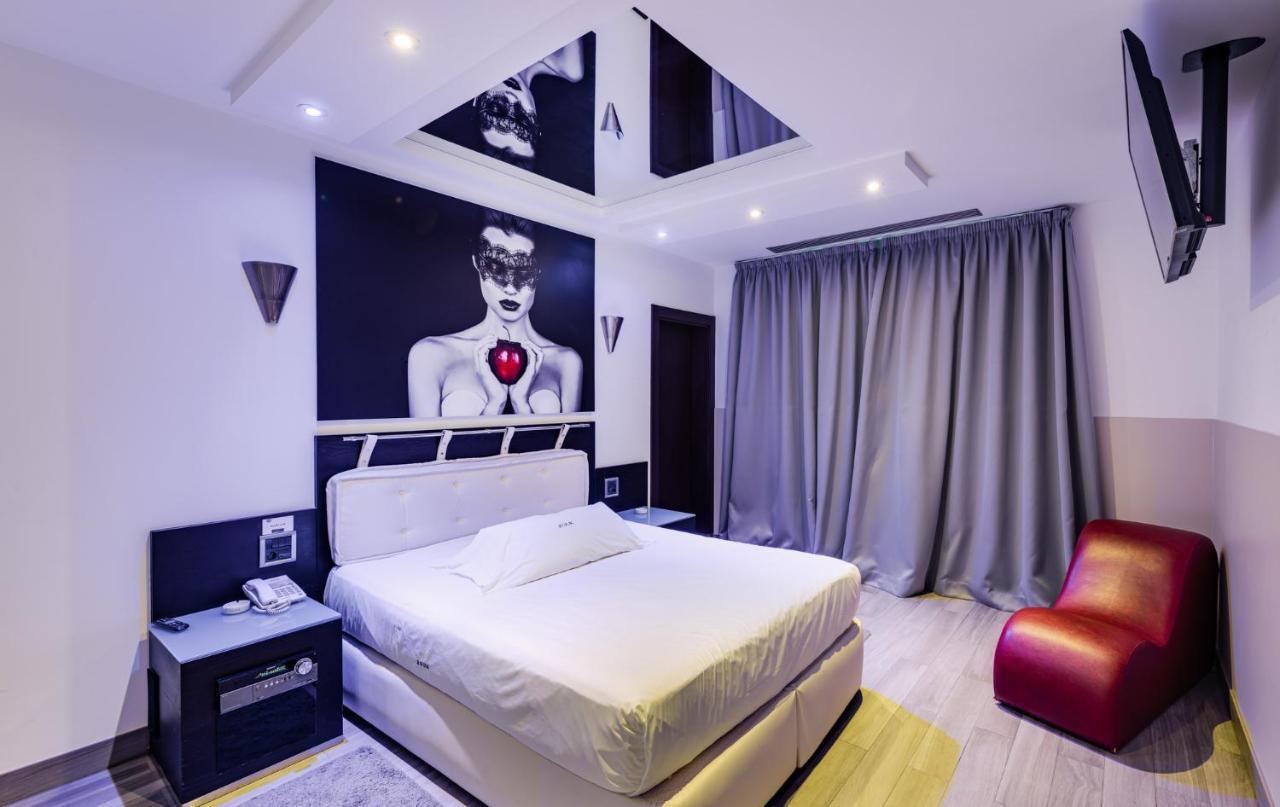 Zouk Hotel (Adults Only) Алькала-де-Енарес Екстер'єр фото